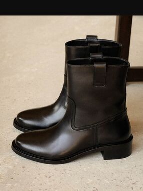Bobbies Roos Boots Size 39
